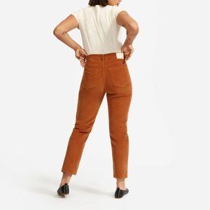 Everlane Cheeky Straight Corduroy Pant in Acorn